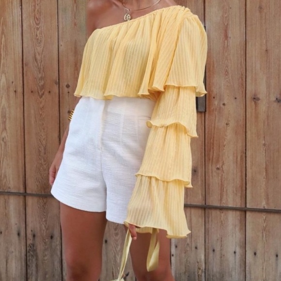 THE HOUSE OF ARA - Asymmetrical Peplum Top / Yellow main image 1